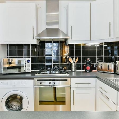 Knightsbridge Stylish Two Bedroom Apartment Londra Dış mekan fotoğraf